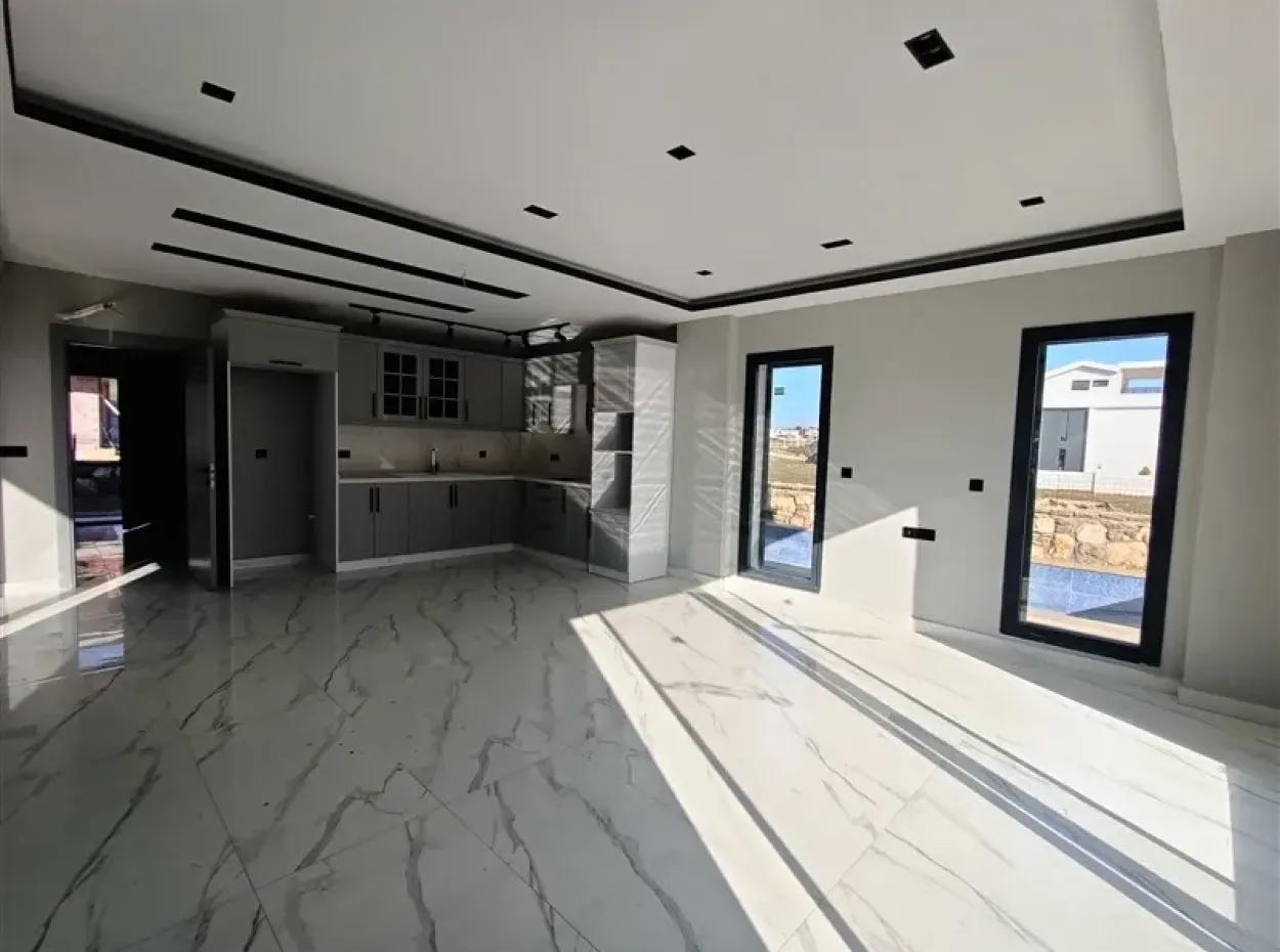 Villa Zu Verkaufen In Didim, Freistehendes Haus Mit Pool Und Garten Zu Verkaufen