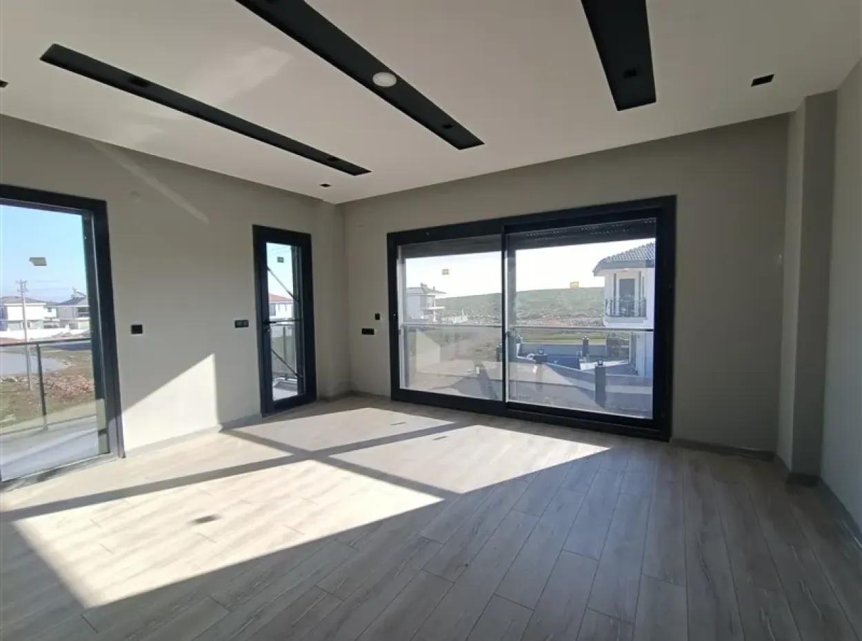 Villa Zu Verkaufen In Didim, Freistehendes Haus Mit Pool Und Garten Zu Verkaufen