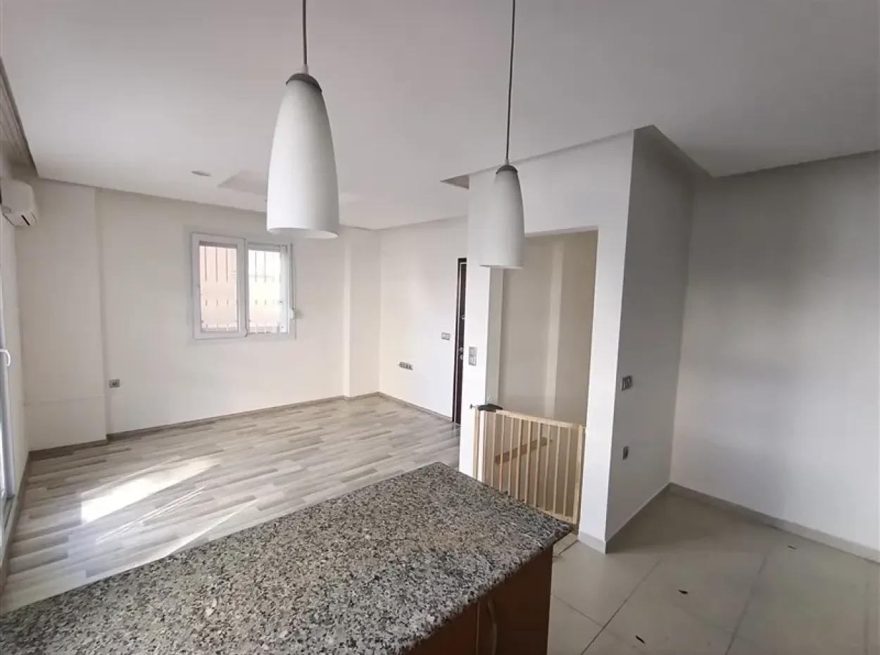 Wohnung Zu Verkaufen In Didim, Reverse Maisonette Zu Verkaufen Mit Großem Balkon Mit Garten