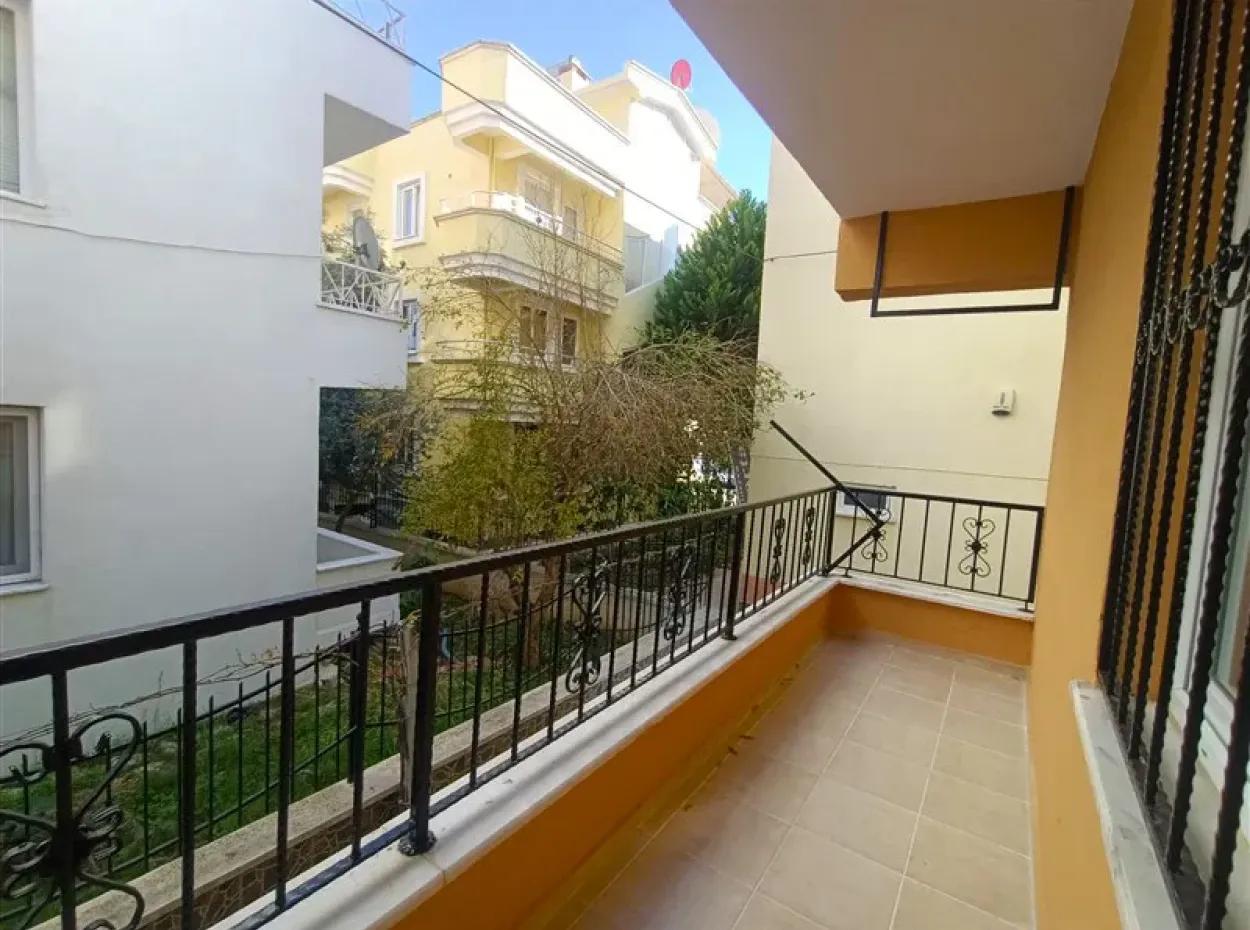 Wohnung Zu Verkaufen In Didim, Zentral Gelegen Hoher Eingang 3 1 Wohnung