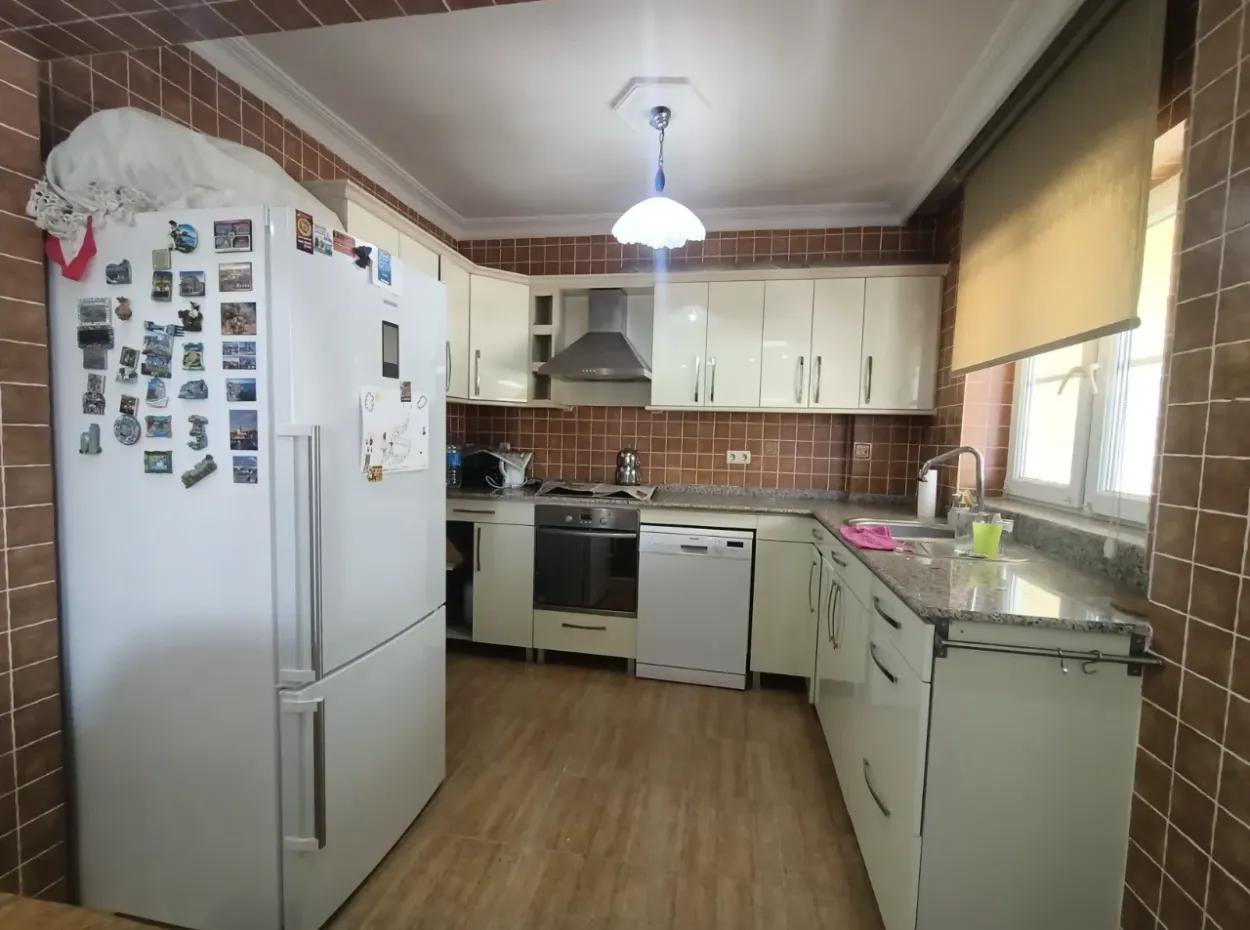 In Perfekter Lage - Wohnung Oder Büro - Wohnung Zum Verkauf In Didim - Wohnung Mit Blick Auf Den Atatürk-Boulevard