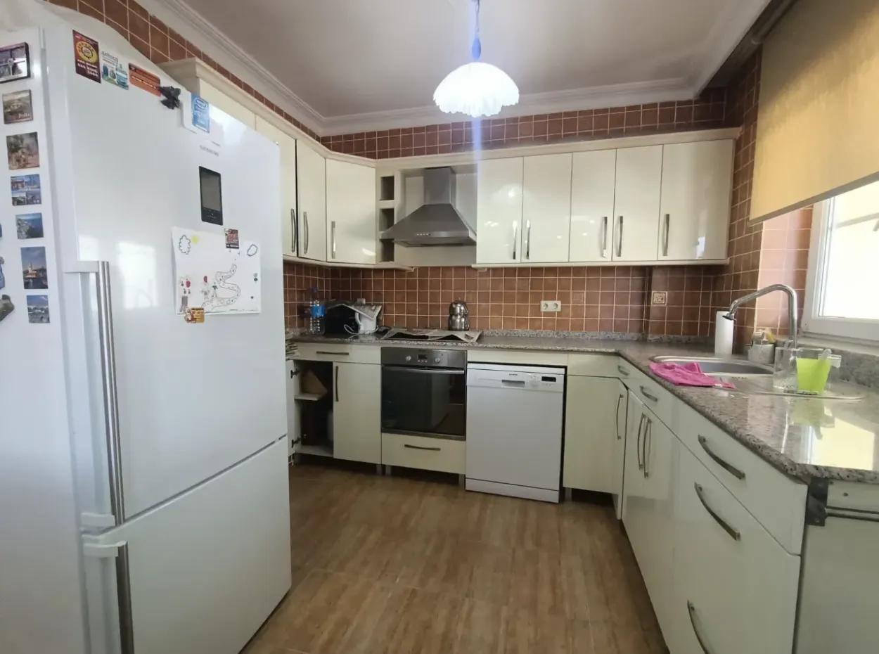 In Perfekter Lage - Wohnung Oder Büro - Wohnung Zum Verkauf In Didim - Wohnung Mit Blick Auf Den Atatürk-Boulevard