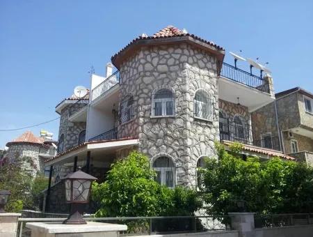 Stein-Villa Zum Verkauf In Altinkum Didim