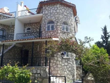 Stein-Villa Zum Verkauf In Altinkum Didim