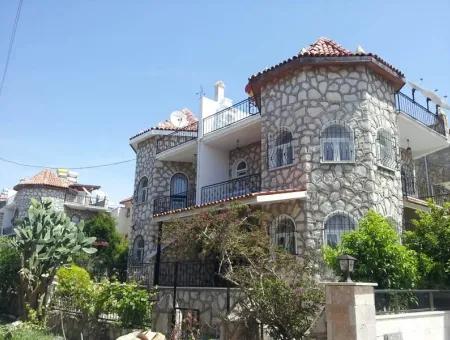 Stein-Villa Zum Verkauf In Altinkum Didim