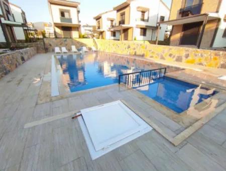 Didim Akbükte Freistehende Villa Zum Verkauf Mit Garten Pool