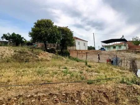 Didim Akyeniköy Merkezde 428M2 Zoned Land Zum Verkauf