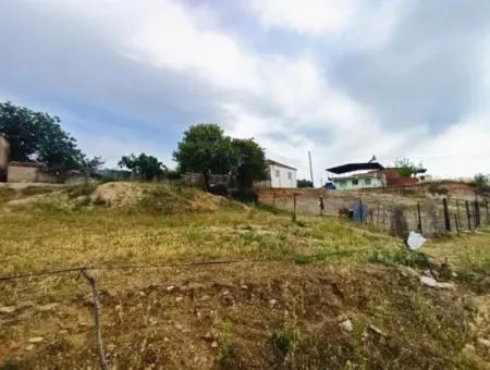 Didim Akyeniköy Merkezde 428M2 Zoned Land Zum Verkauf