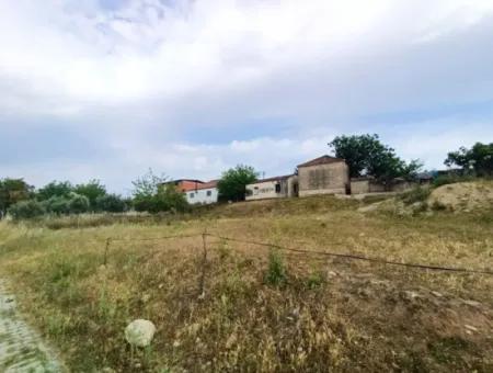 Didim Akyeniköy Merkezde 428M2 Zoned Land Zum Verkauf