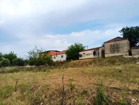 Didim Akyeniköy Merkezde 428M2 Zoned Land Zum Verkauf