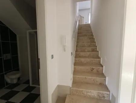 Wohnung Zu Verkaufen In Didim, Reverse Maisonette Zu Verkaufen Mit Großem Balkon Mit Garten