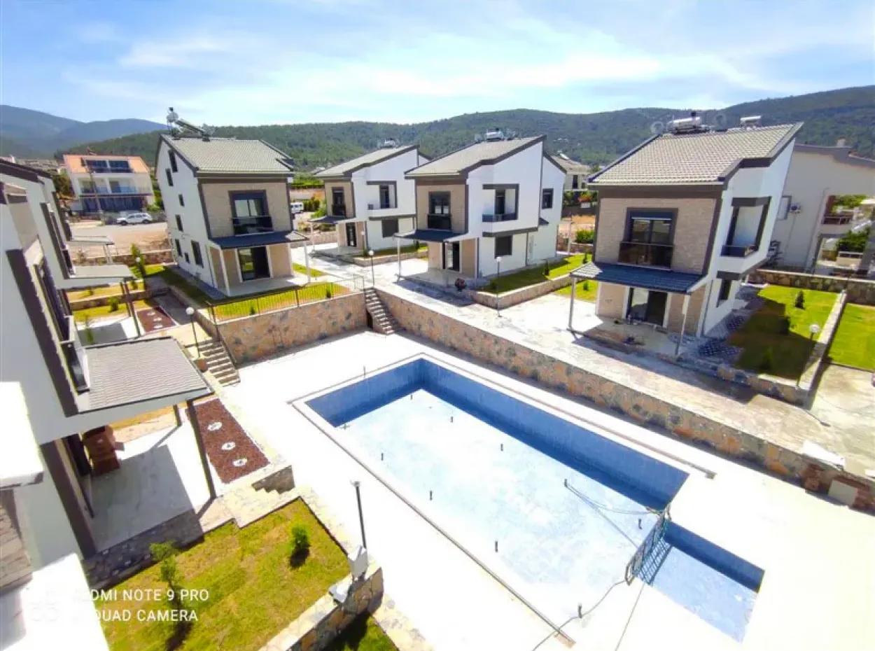 Didim Akbükte Detached Villa For Sale With Garden Pool