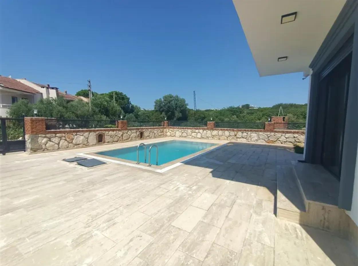 Didim Altinkum Detached Villa With Pool Garden For Sale