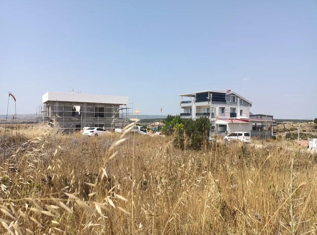 Land For Sale In Didim - 4 Villas 595 M2 Zoned Land For Sale