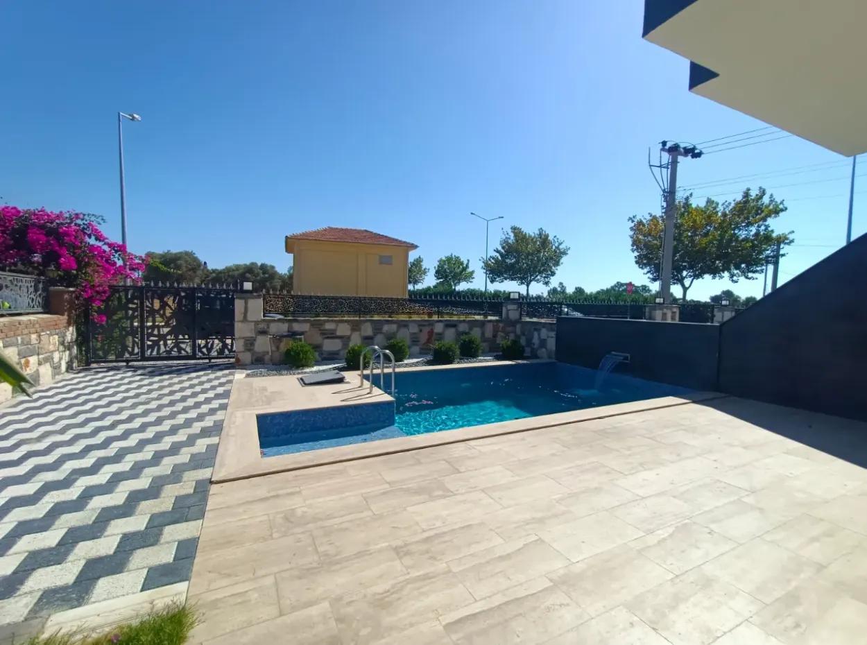 Villa For Sale In Didim - 900M To The Sea Villa With Pool And Garden - Villa In Didim