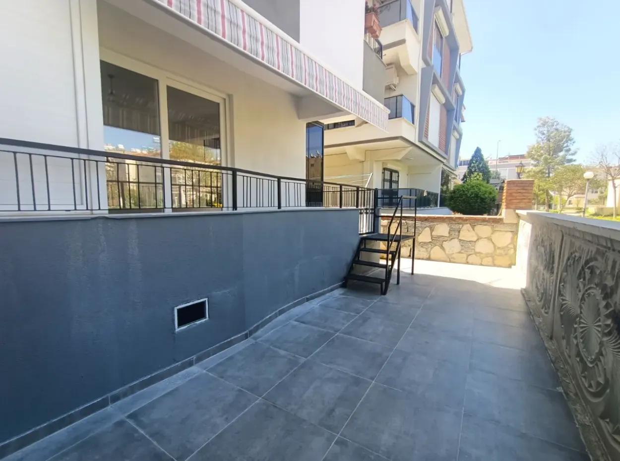 Apartment With Park Front Behind Carrefour And Teknosa In Didim
