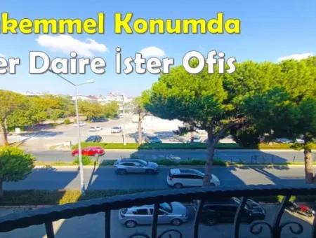 In A Perfect Location - Apartment Or Office - Apartment For Sale In Didim - Apartment Facing Ataturk Boulevard