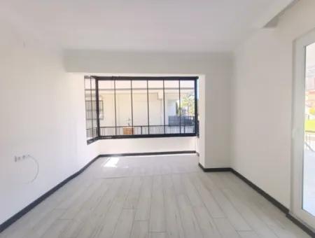 Apartment With Park Front Behind Carrefour And Teknosa In Didim