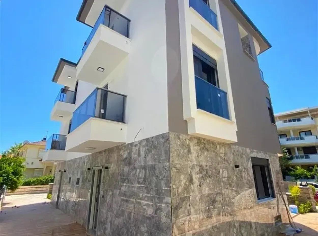 Didimde Denize Yakın Bahçeli Satılık Villa