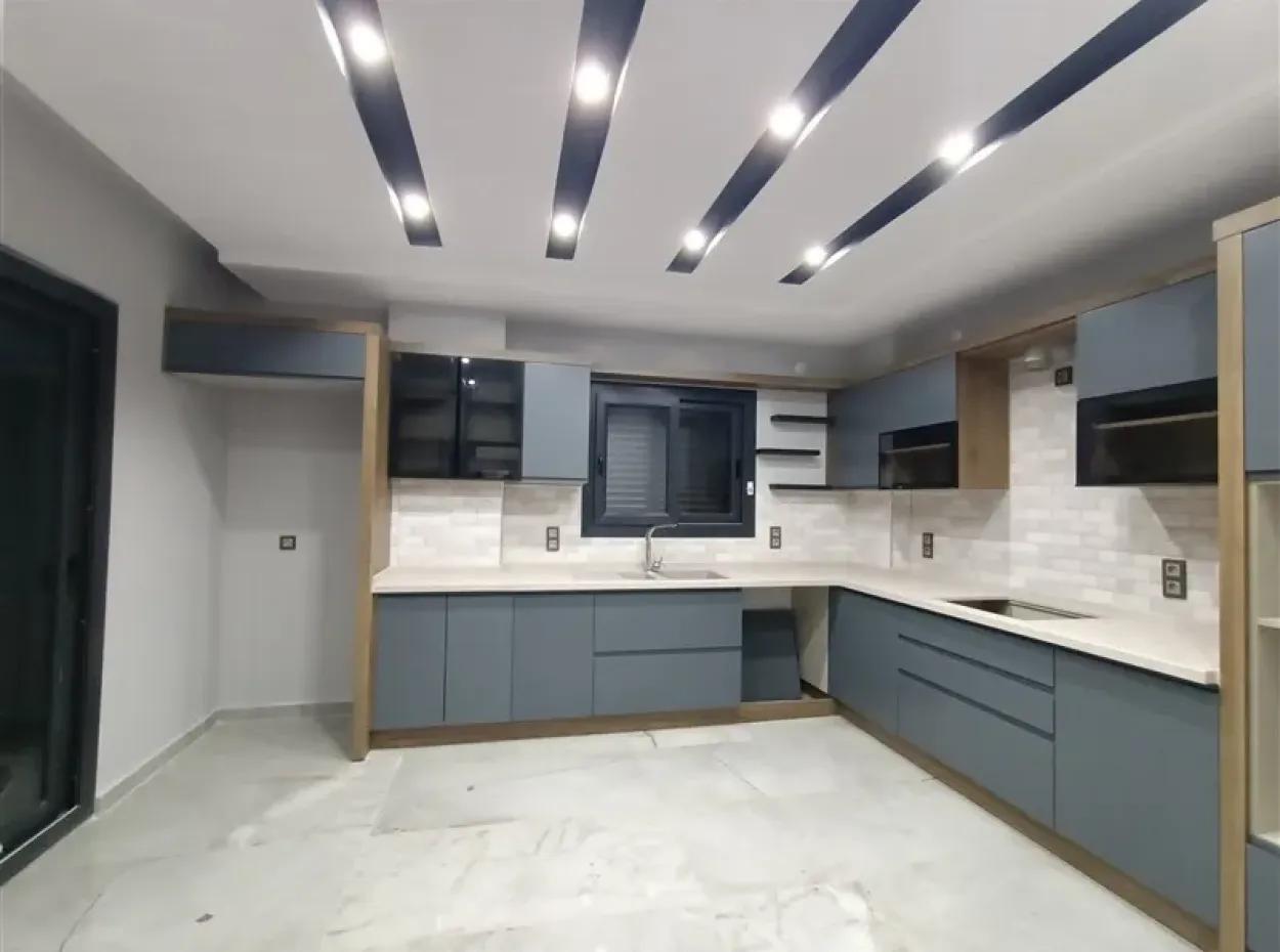 Didimde Denize 400M Havuzlu Bahçeli Müstakil Satılık Villa