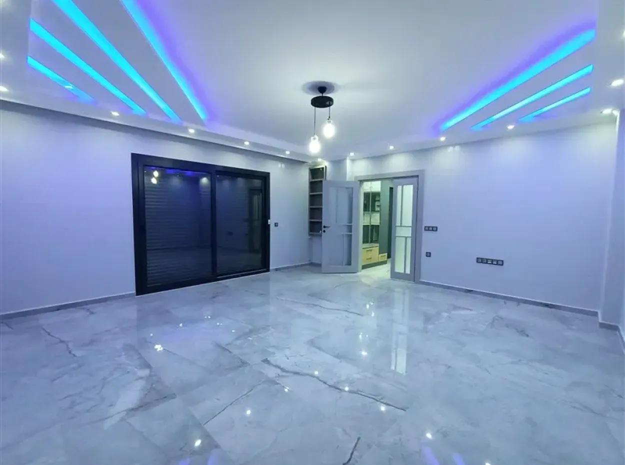 Didimde Denize 400M Havuzlu Bahçeli Müstakil Satılık Villa