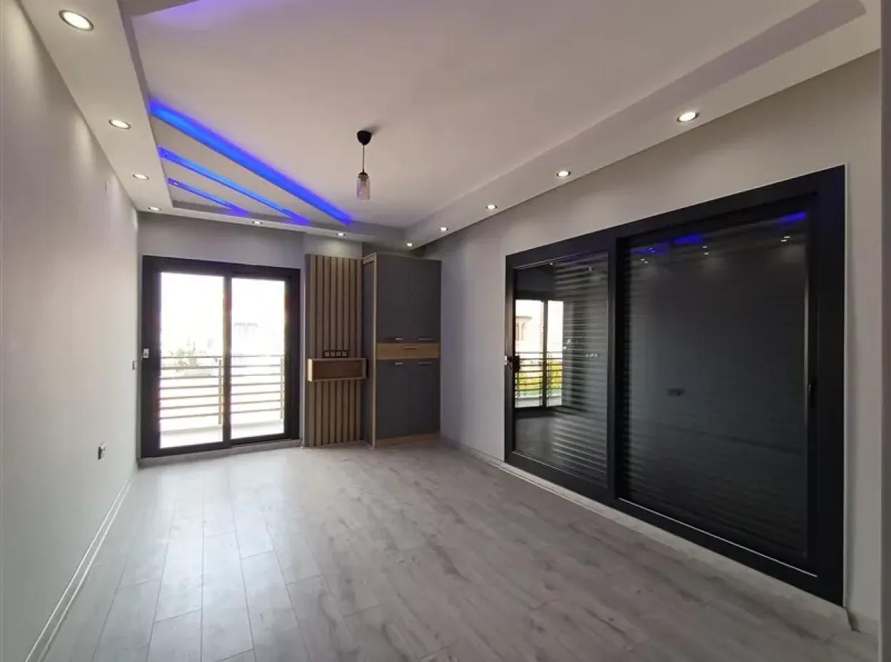 Didimde Denize 400M Havuzlu Bahçeli Müstakil Satılık Villa