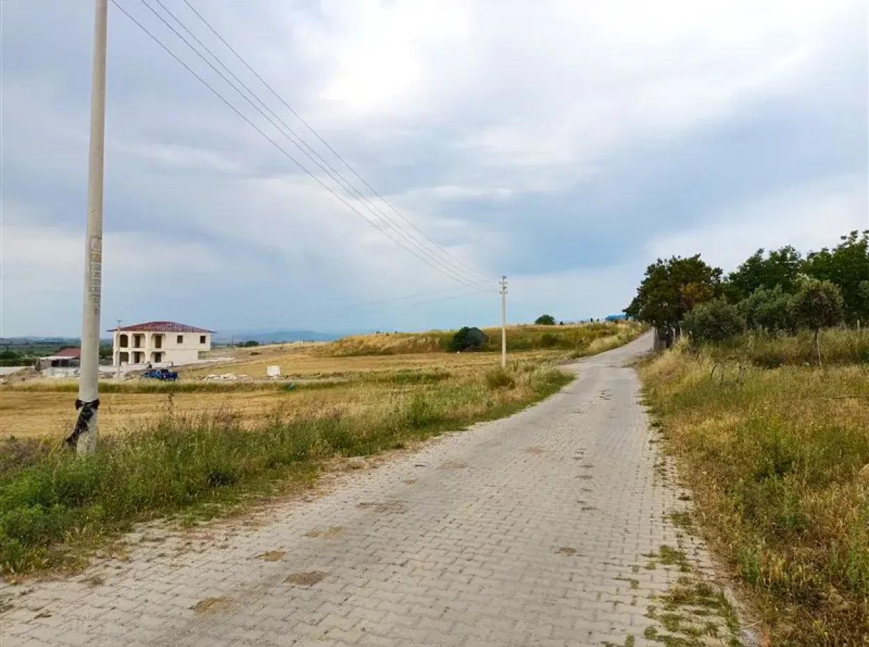 Didim Akyeniköy Merkezde 428M2 İmarlı Satılık Arsa