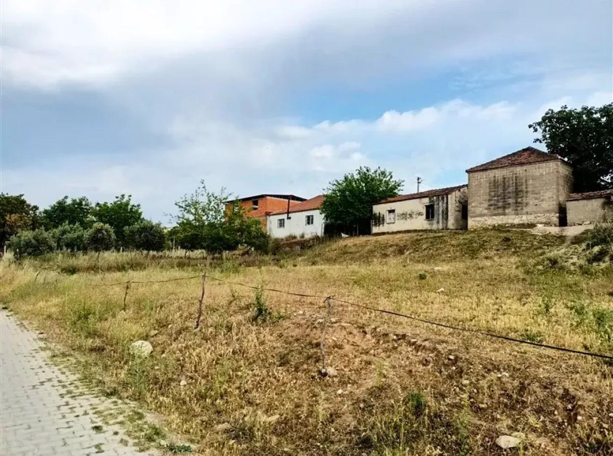 Didim Akyeniköy Merkezde 428M2 İmarlı Satılık Arsa