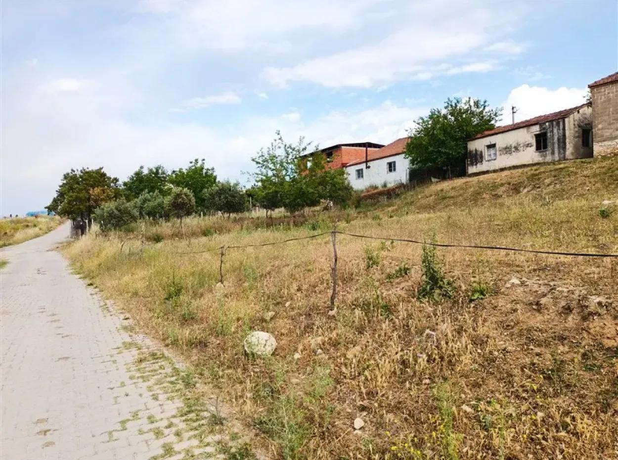 Didim Akyeniköy Merkezde 428M2 İmarlı Satılık Arsa