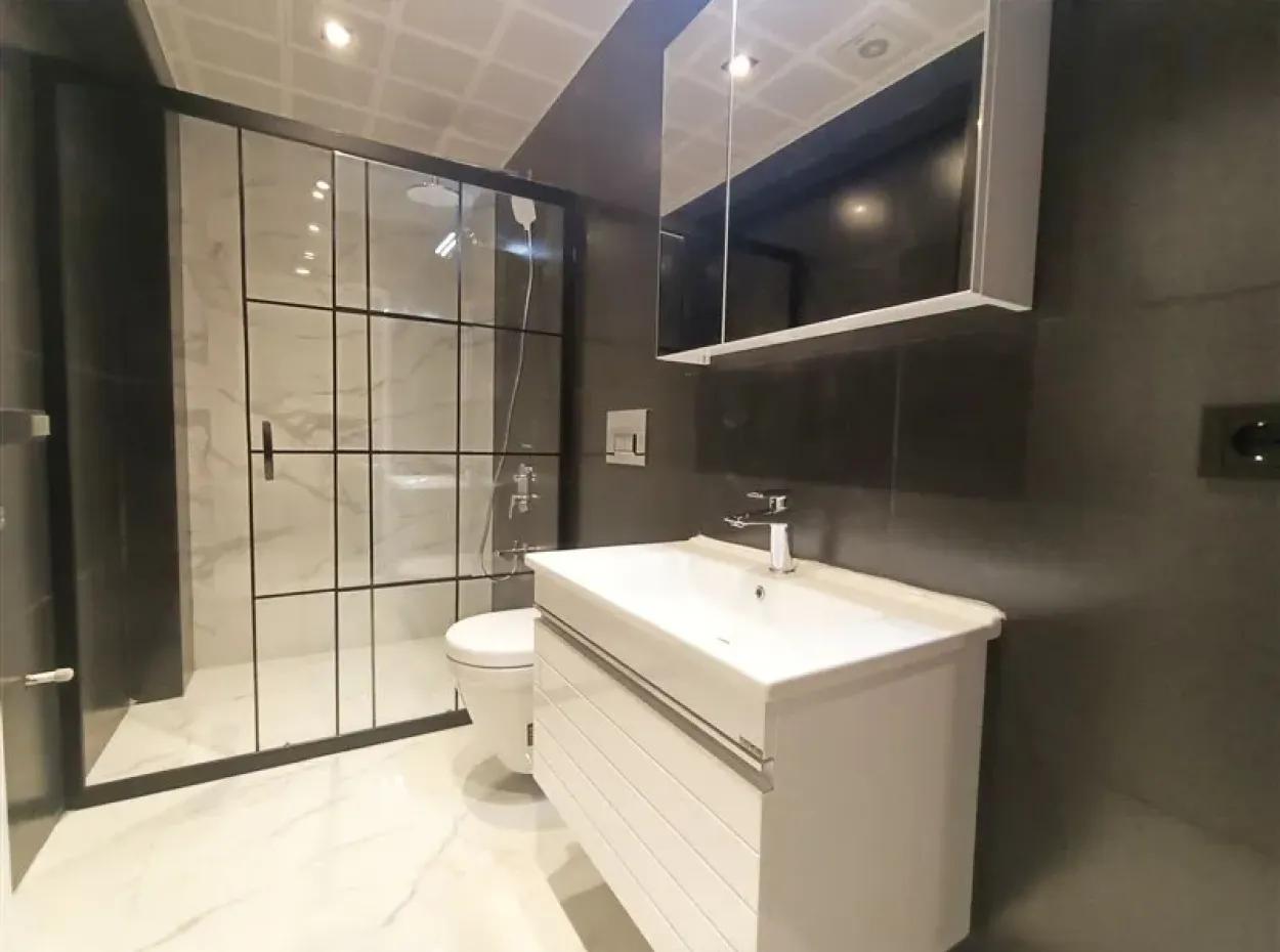 Didimde Havuzlu Bahçeli Sıfır Satılık Müstakil Villa