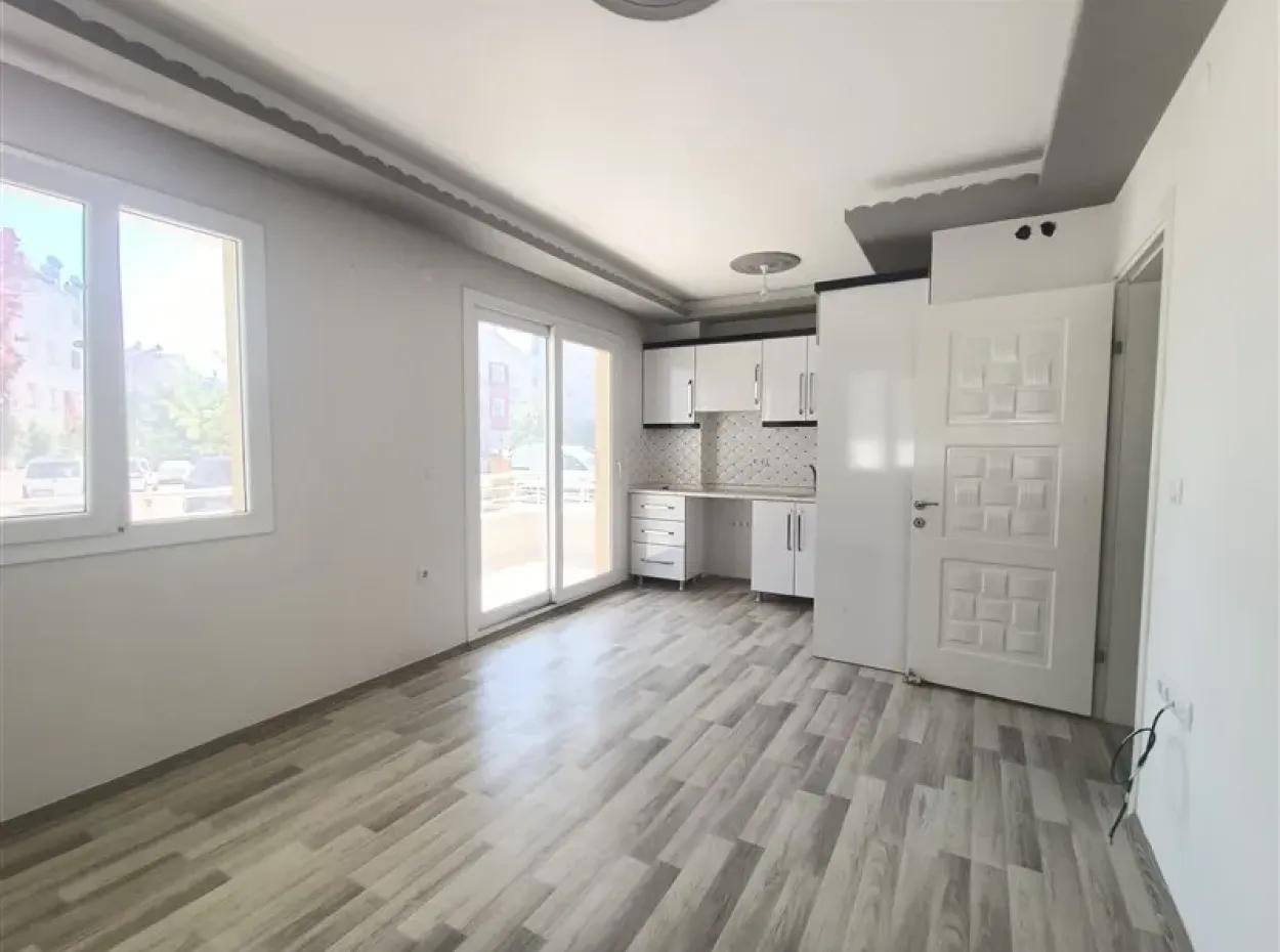 Didimde Ön Cephe Yüksek Giriş 1+1 Satılık Daire