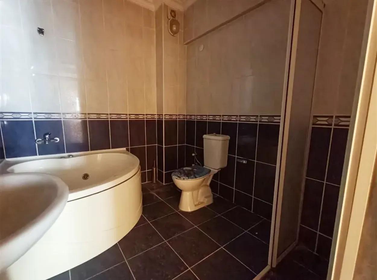 Didimde Havuzlu Sitede Asansörlü 3+1 Satılık Daire