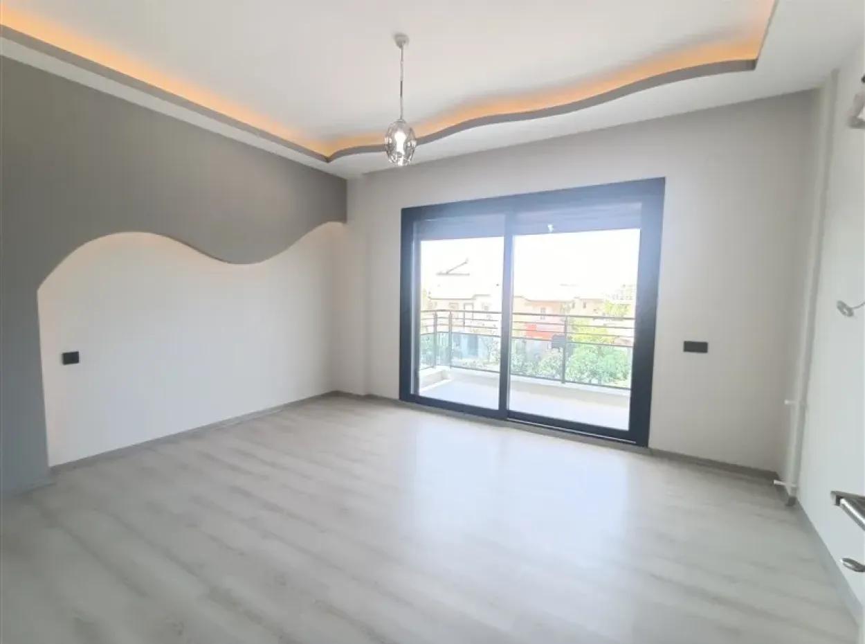 Didim Altınkum Havuzlu Bahçeli Satılık Müstakil Villa