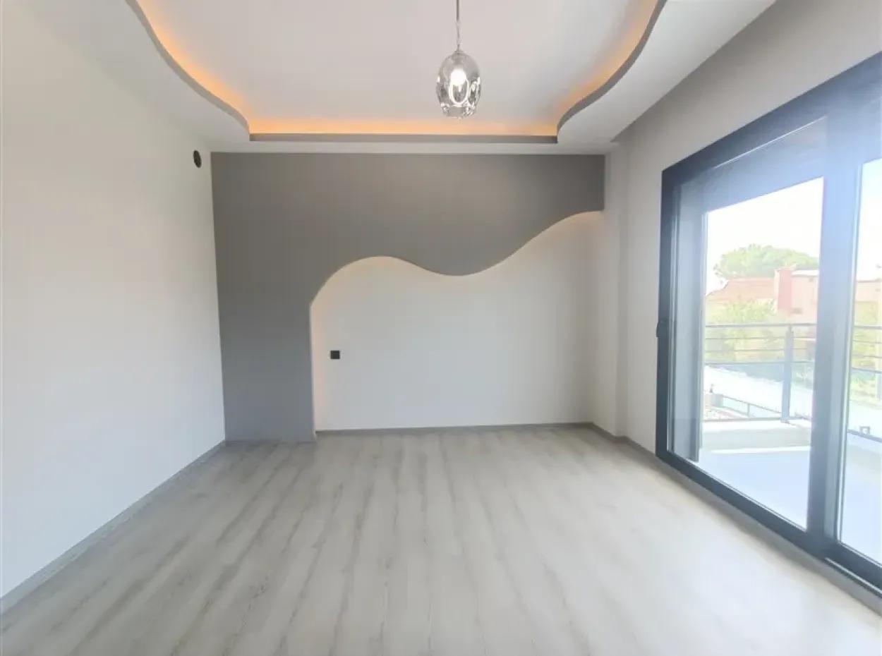 Didim Altınkum Havuzlu Bahçeli Satılık Müstakil Villa