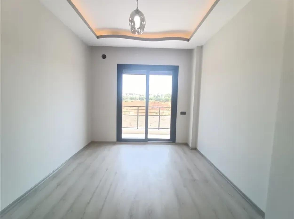 Didim Altınkum Havuzlu Bahçeli Satılık Müstakil Villa