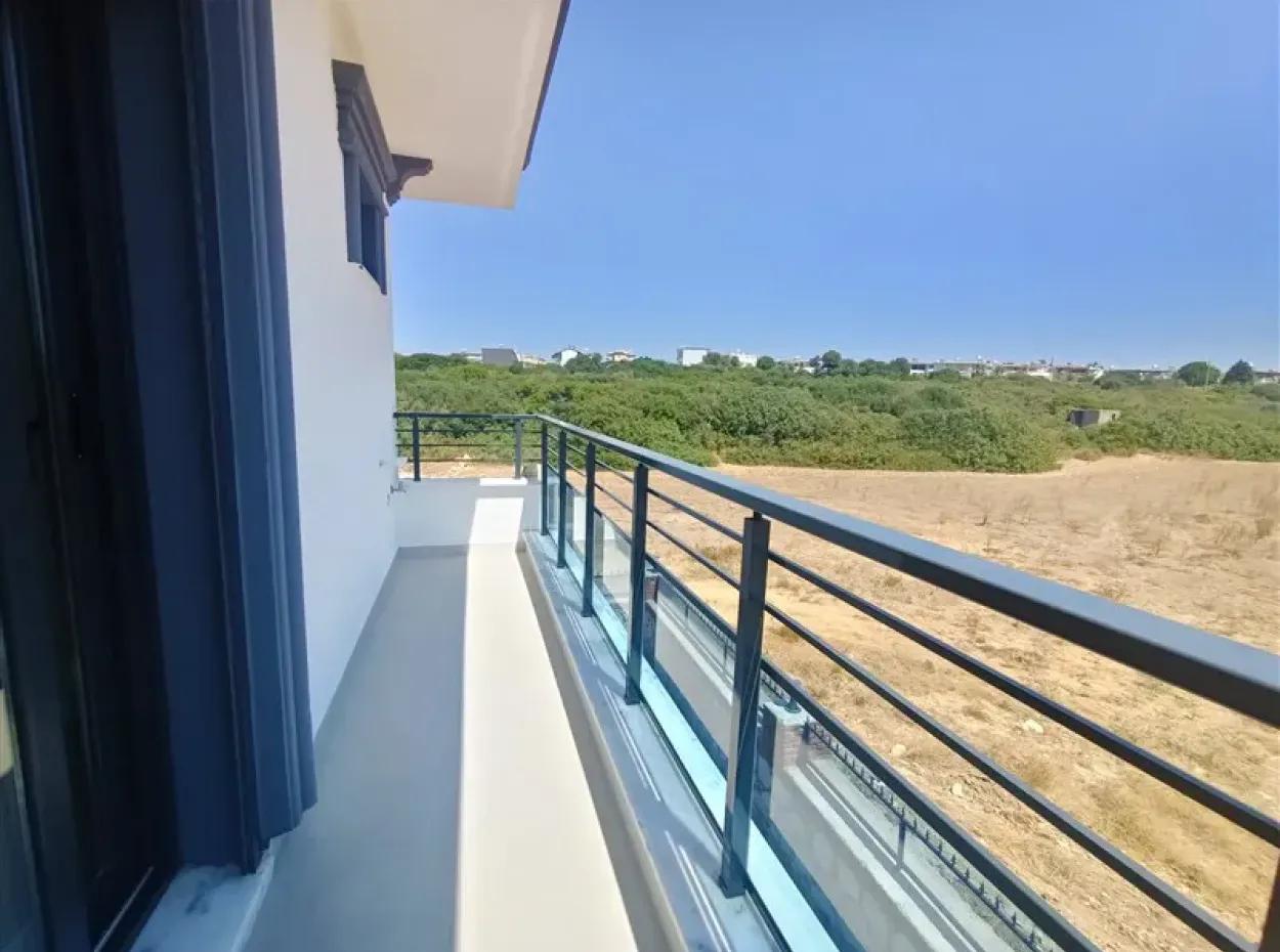 Didim Altınkum Havuzlu Bahçeli Satılık Müstakil Villa