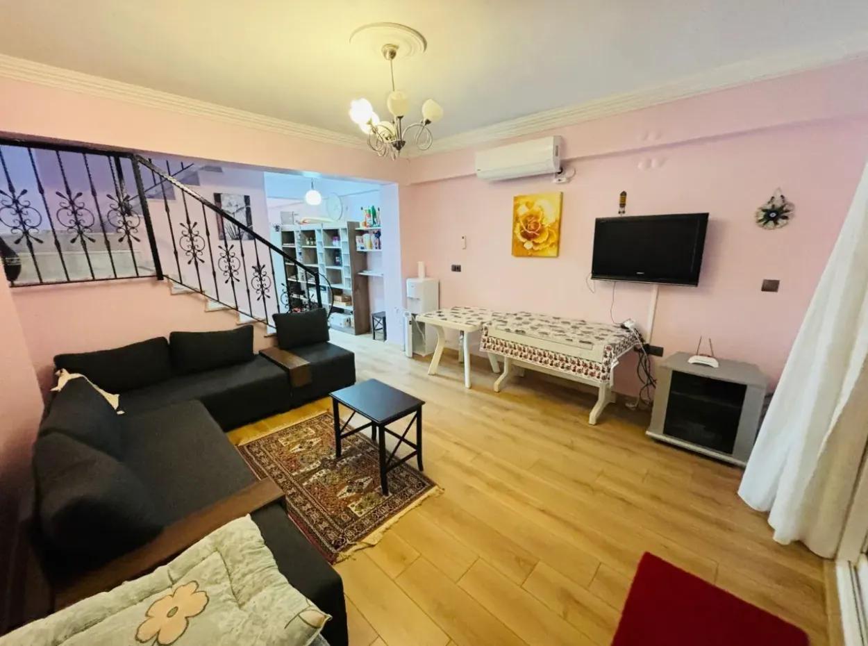 Didimde Denize 150M Havuzlu Tenis Kortlu Basketbol Saha Güvenlikli Sitede Satılık Villa