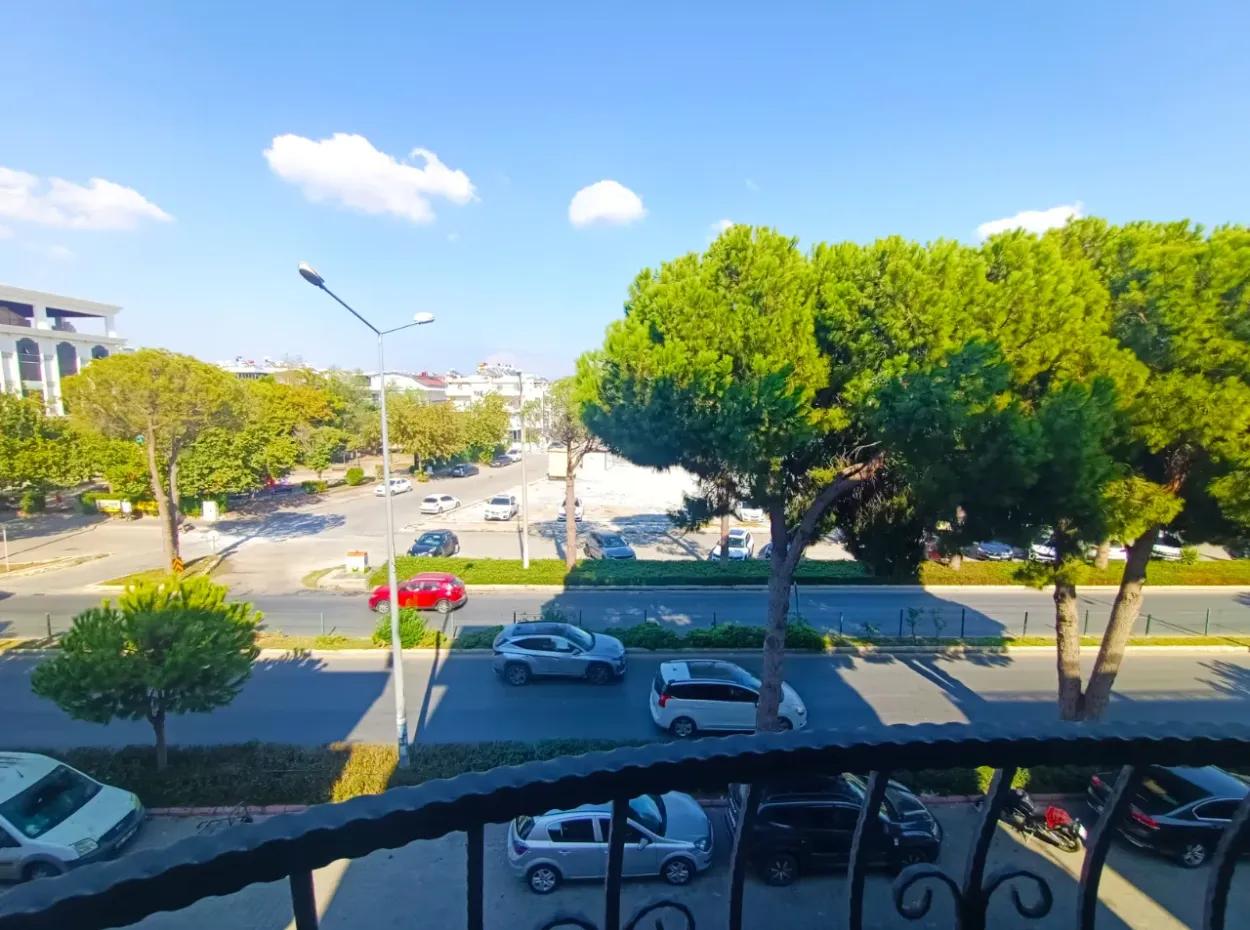 Mükemmel Konumda - İster Daire İster Ofis - Didimde Satılık Daire - Atatürk Bulvarına Cepheli Daire