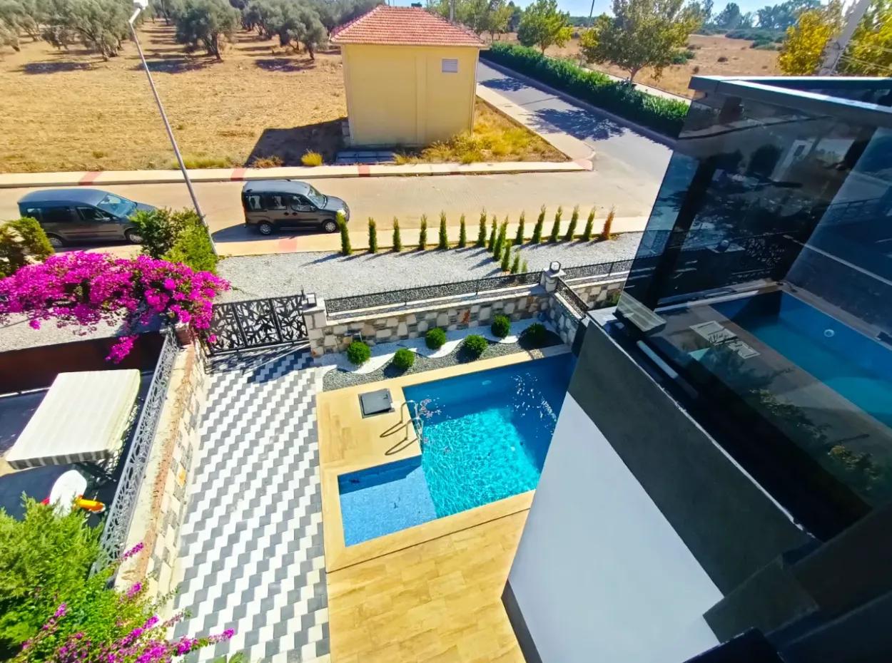 Didim Satılık Villa - Denize 900M Havuzlu Bahçeli Satılık Villa - Didimde Villa