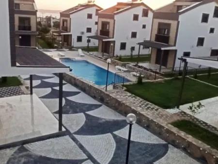 Didim Akbükte Bahçeli Havuzlu Satılık Müstakil Villa