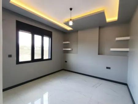 500 M2 Arsa İçinde Havuzlu Müstakil Satılık Villa