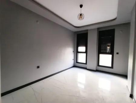 500 M2 Arsa İçinde Havuzlu Müstakil Satılık Villa