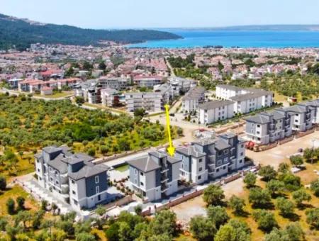 Didim Akbük'te Eşyalı Havuzlu Satılık Daire