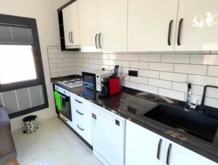 Didim Akbük'te Eşyalı Havuzlu Satılık Daire