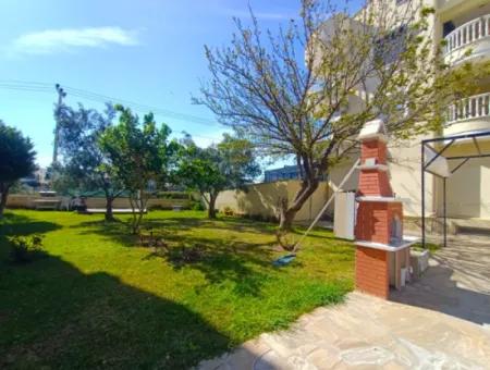 Didimde Havuzlu Bakımlı Sitede Satılık Dubleks Daire