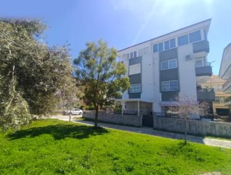 Didimde Carrefour Ve Teknosa Arkasında Park Cepheli Daire